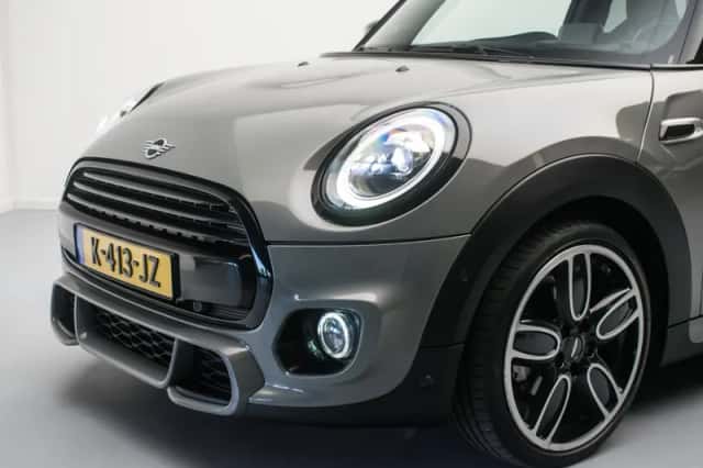 MINI Cooper (2021) thumbnail 2