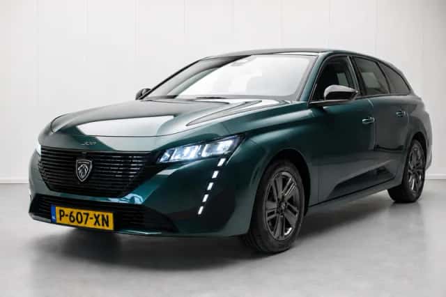 Peugeot 308 (2022) thumbnail 1