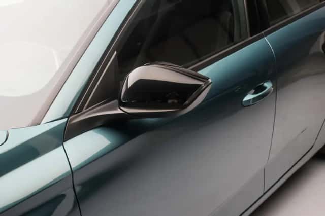 Peugeot 308 (2022) thumbnail 3