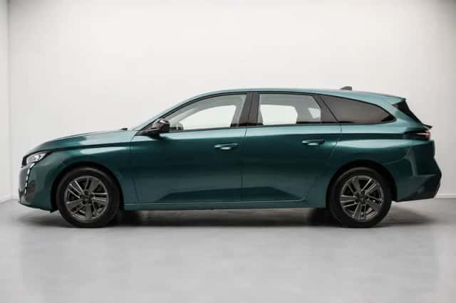 Peugeot 308 (2022) thumbnail 4