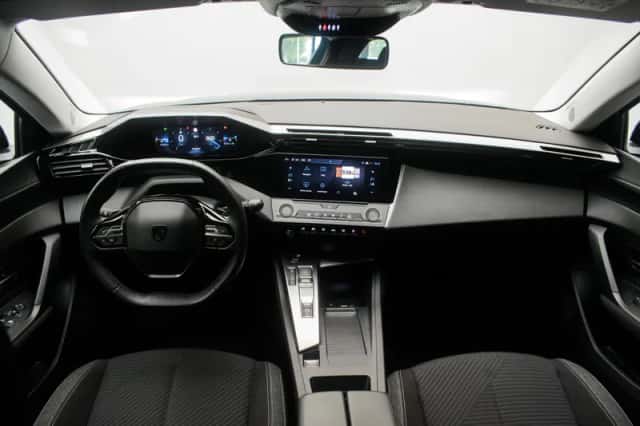 Peugeot 308 (2022) thumbnail 6
