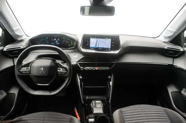 Peugeot e-208 (2022) thumbnail 6