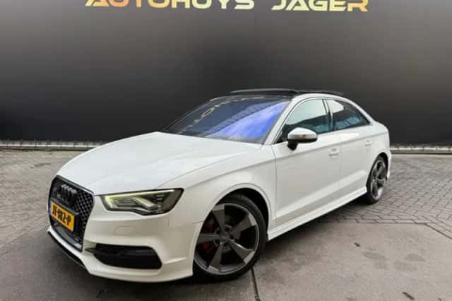 Audi A3 (2016) thumbnail 1