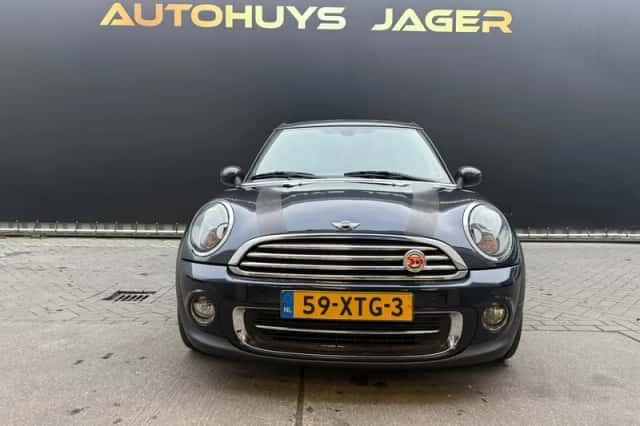 MINI Clubman (2012) thumbnail 4