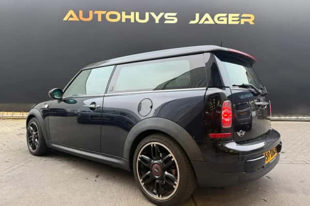 MINI Clubman (2012) thumbnail 5