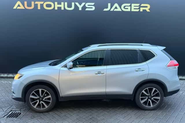 Nissan X-Trail (2017) thumbnail 5