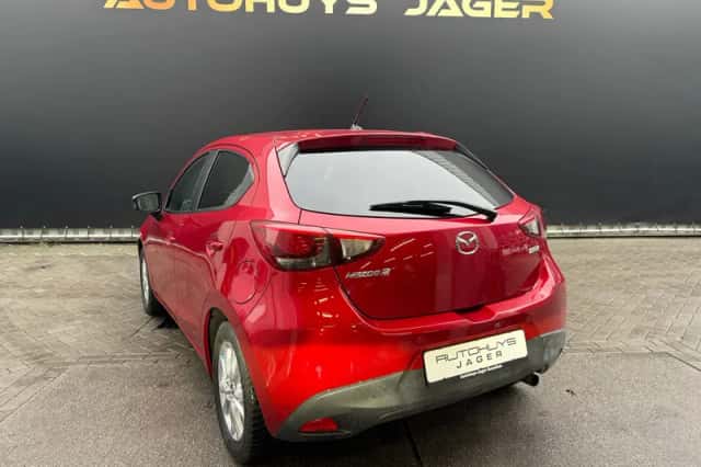 Mazda 2 (2016) thumbnail 3