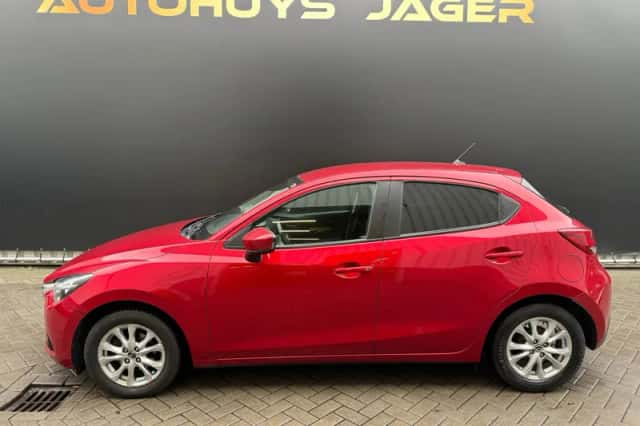 Mazda 2 (2016) thumbnail 6