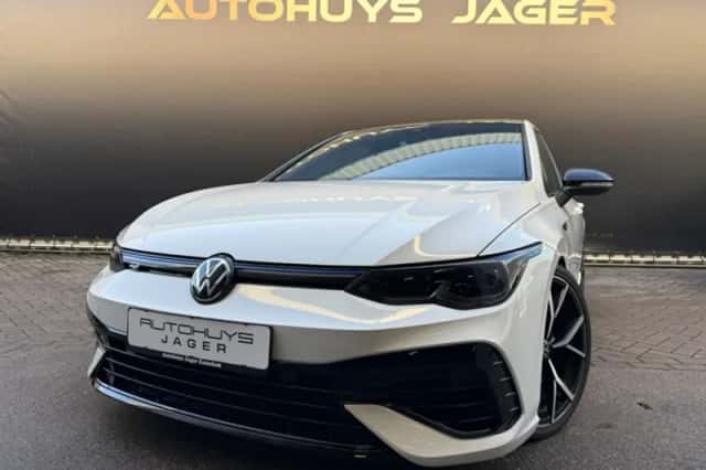 Volkswagen Golf (2021) thumbnail 1
