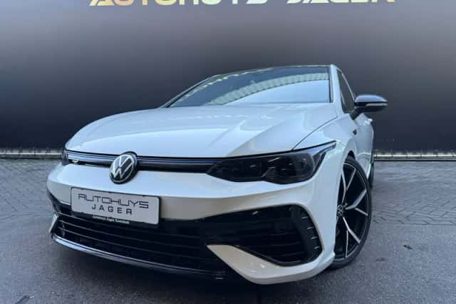Volkswagen Golf (2021) thumbnail 6