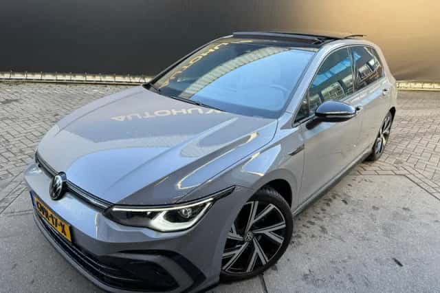 Volkswagen Golf (2024) thumbnail 5
