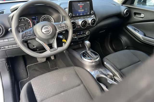 Nissan Juke (2023) thumbnail 4