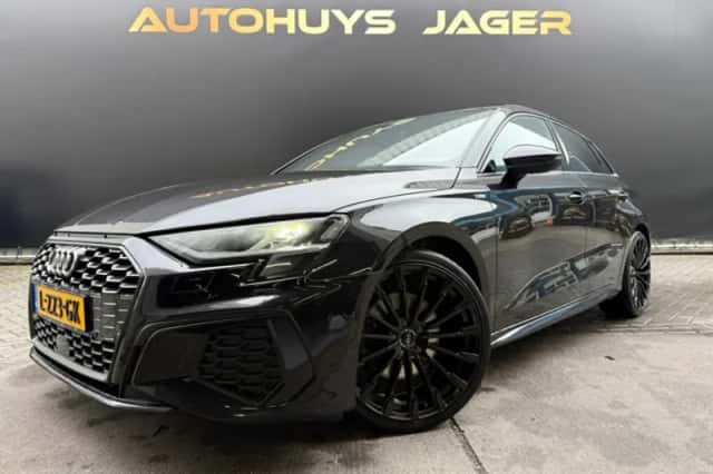 Audi A3 (2020) thumbnail 1