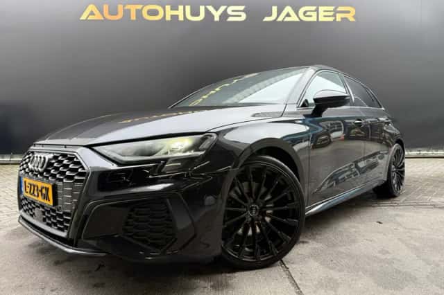 Audi A3 (2020) thumbnail 2