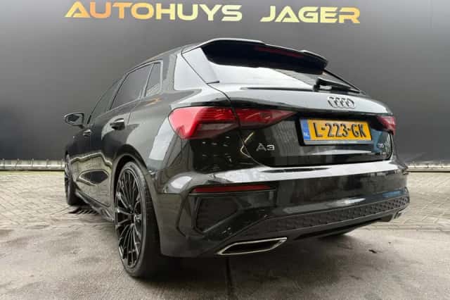 Audi A3 (2020) thumbnail 3
