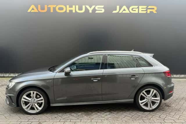 Audi A3 (2015) thumbnail 6