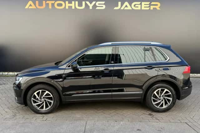 Volkswagen Tiguan (2017) thumbnail 5
