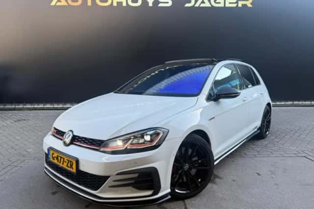 Volkswagen Golf (2019) thumbnail 1