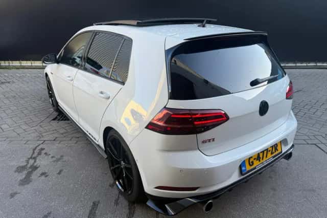 Volkswagen Golf (2019) thumbnail 6