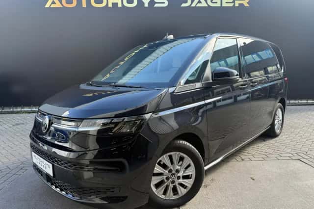 Volkswagen Multivan (2023) thumbnail 2