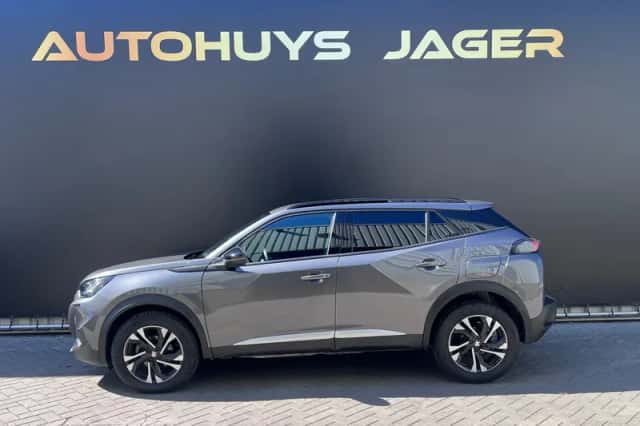 Peugeot 2008 (2023) thumbnail 3