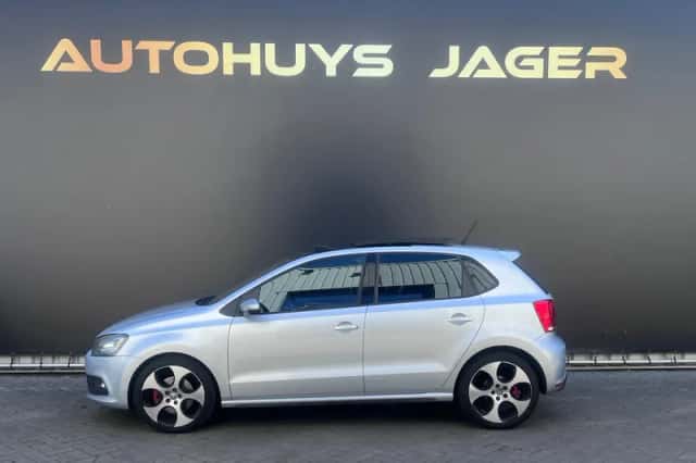 Volkswagen Polo (2012) thumbnail 3