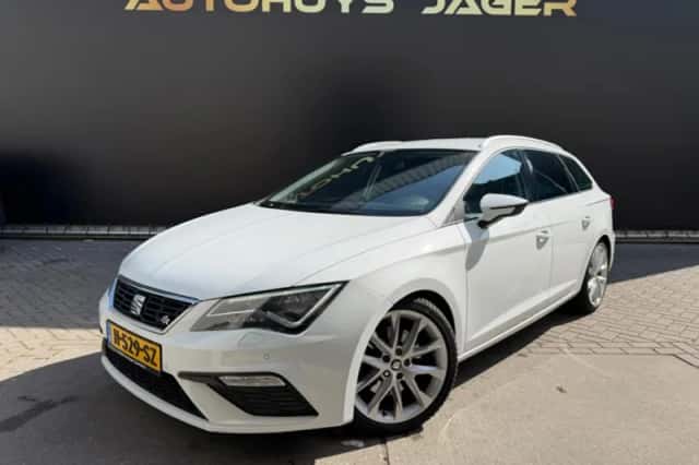 SEAT Leon (2019) thumbnail 1