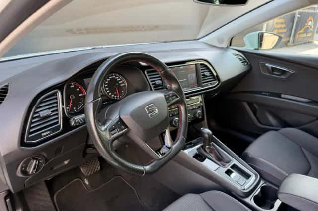 SEAT Leon (2019) thumbnail 4