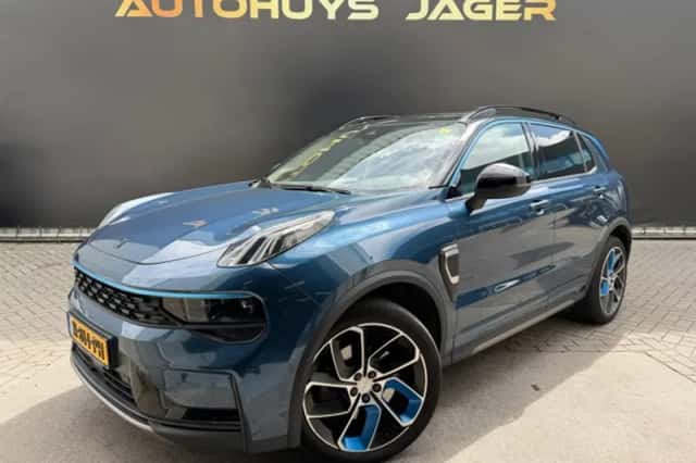 Lynk & Co 01 (2021) thumbnail 1