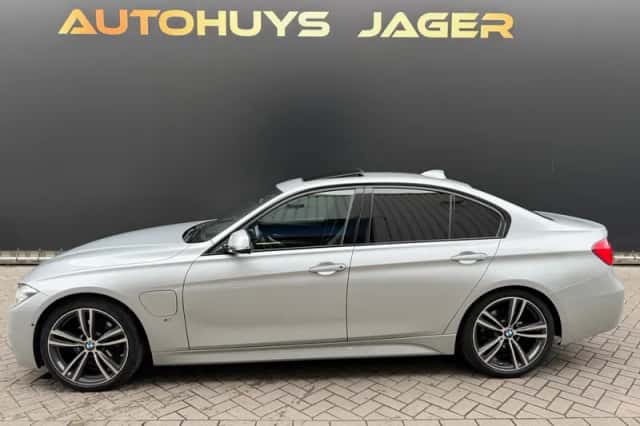 BMW 3-Serie (2016) thumbnail 5