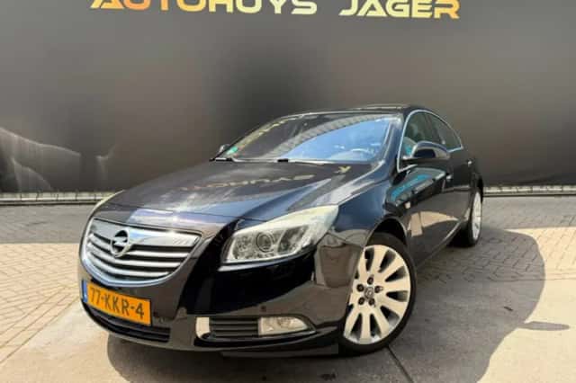 Opel Insignia (2010) thumbnail 1
