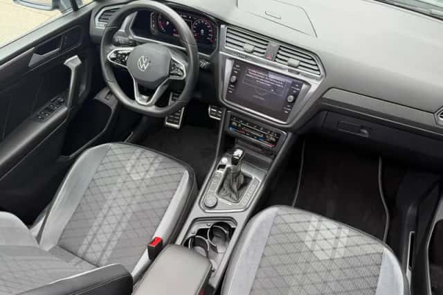 Volkswagen Tiguan (2024) thumbnail 4