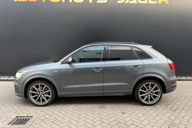 Audi Q3 (2015) thumbnail 3