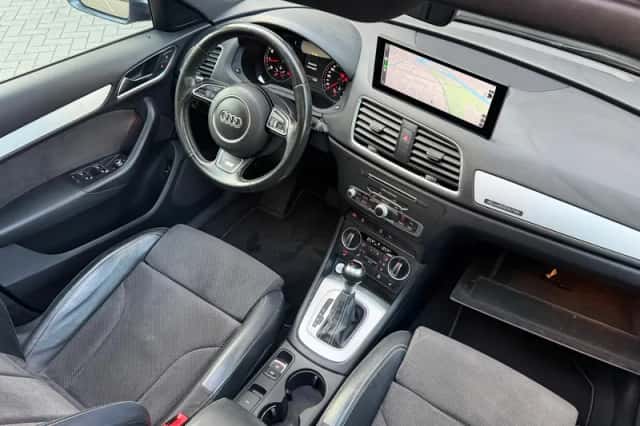 Audi Q3 (2015) thumbnail 4