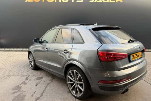 Audi Q3 (2015) thumbnail 5