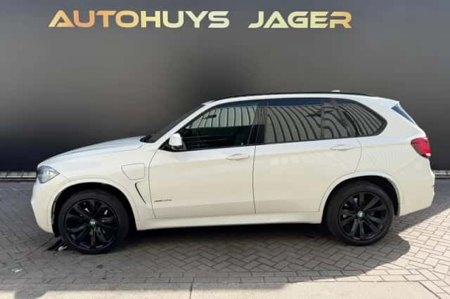 BMW X5 (2016) thumbnail 6