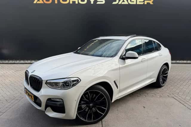 BMW X4 (2018) thumbnail 5