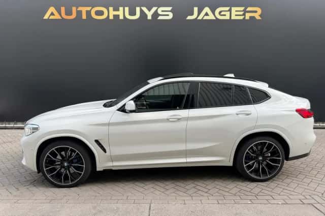 BMW X4 (2018) thumbnail 6