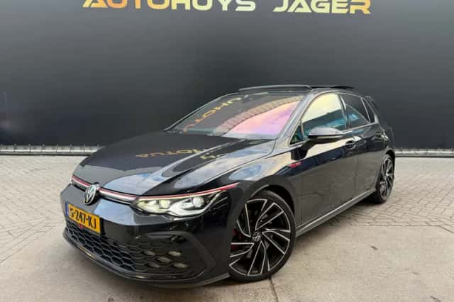 Volkswagen Golf (2020) thumbnail 2