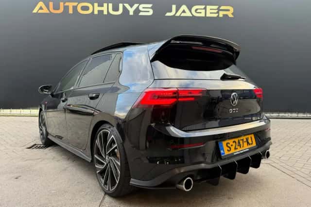 Volkswagen Golf (2020) thumbnail 3
