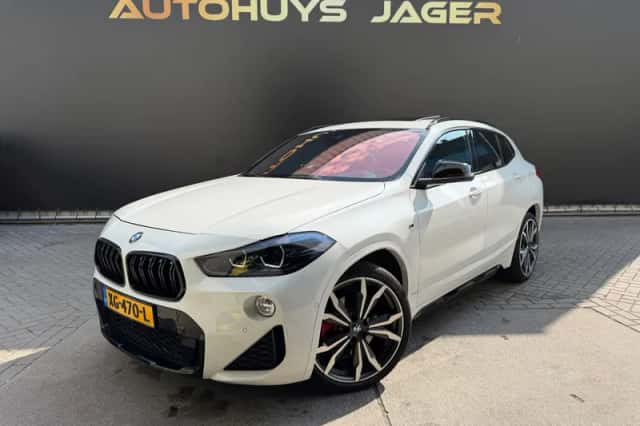 BMW X2 (2019) thumbnail 2