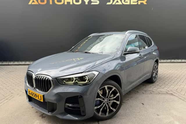 BMW X1 (2019) thumbnail 2