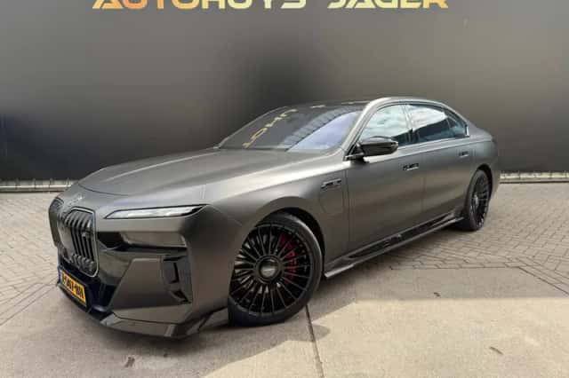 BMW 7-Serie (2024) thumbnail 2