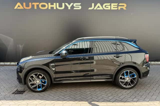 Lynk & Co 01 (2022) thumbnail 3