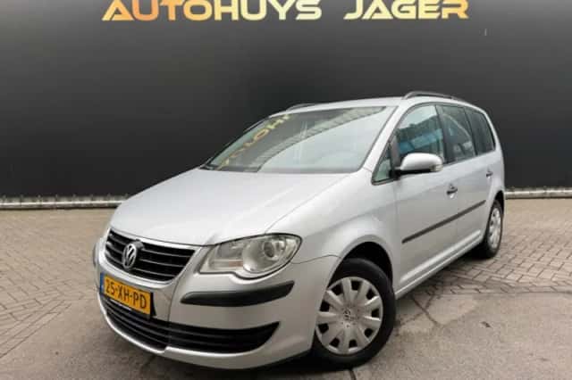 Volkswagen Touran (2007) thumbnail 1