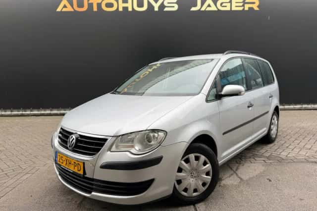 Volkswagen Touran (2007) thumbnail 2