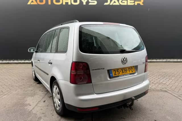 Volkswagen Touran (2007) thumbnail 3