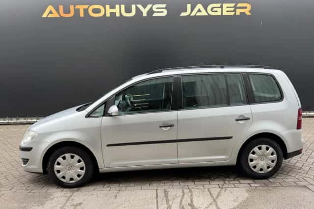 Volkswagen Touran (2007) thumbnail 6
