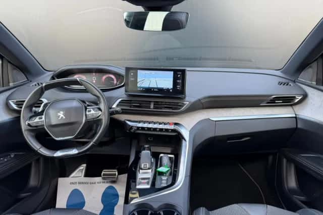 Peugeot 5008 (2022) thumbnail 4