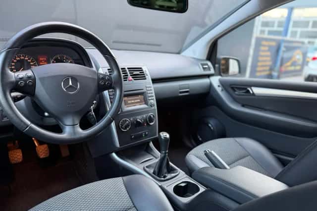 Mercedes-Benz A-Klasse (2009) thumbnail 4